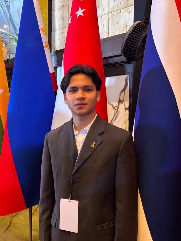 Lawrence Panes